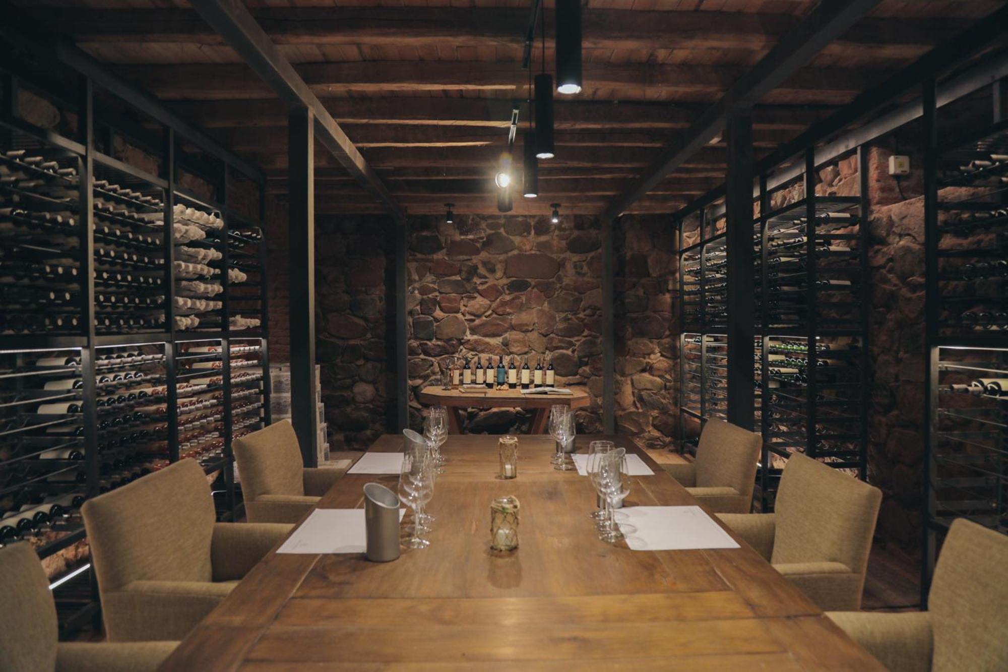 Enlace Wine House Лухан-де-Куйо Экстерьер фото